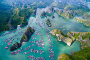 Aerial Odyssey: Exclusive Helicopter Tours to Halong Bay from Hanoi