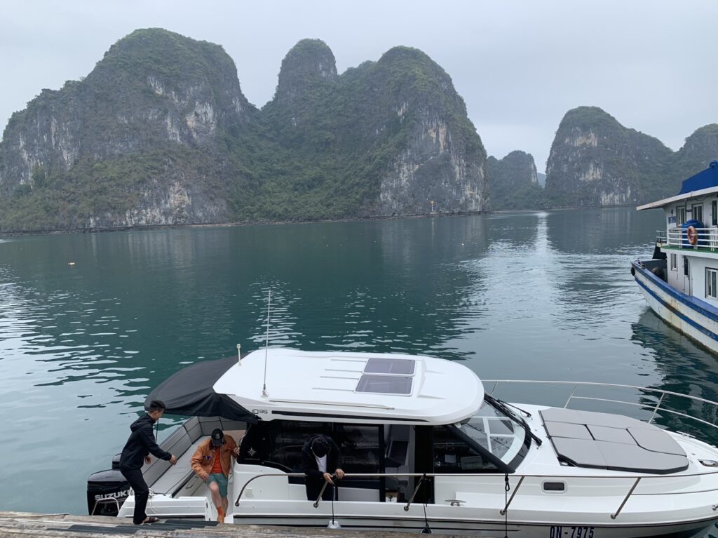 Beyond Boundaries: Halong Bay Discovery via Yacht and Helicopter